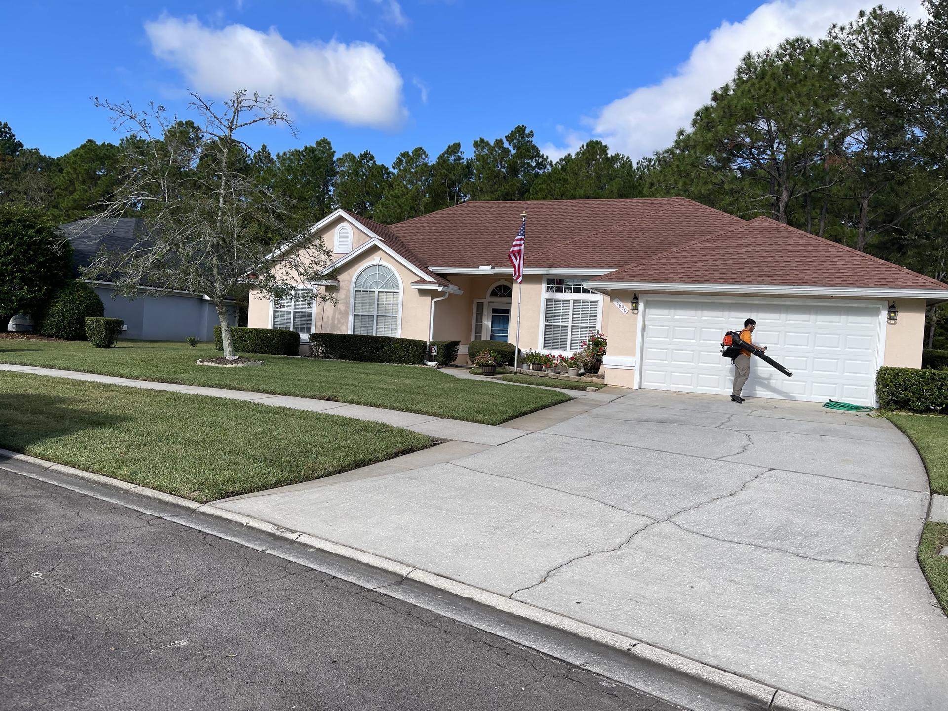 Freshly mowed front lawn in Jacksonville FL